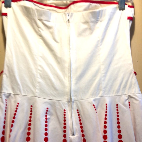 Stunning Dress for Any Special Occasion! - Picture 9 of 11